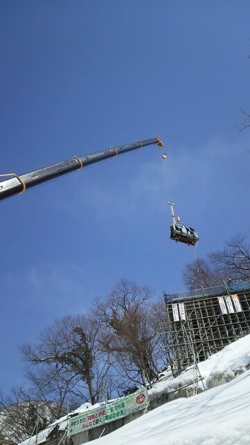 画像：立山ケーブルカー支線基礎杭工事