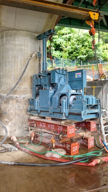 画像：神奈川県中井町 桜ケ丘陸橋 耐震工事